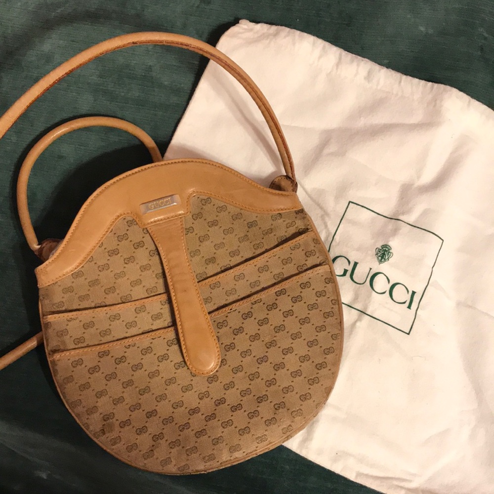 Vintage small Gucci cross body round bag